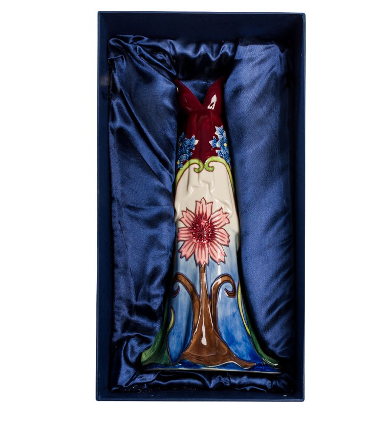 Ваза для цветов из фарфора в форме Платья Клавдия Pavone JP-157/ 1, фотография в упаковке