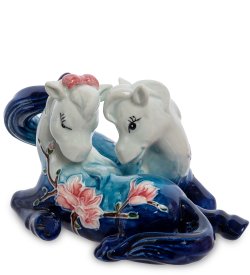 Статуэтка из фарфора Две лошадки - Водные Лилии