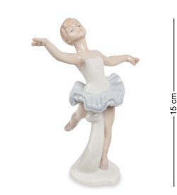 Статуэтка из фарфора Маленькая Балерина позирует