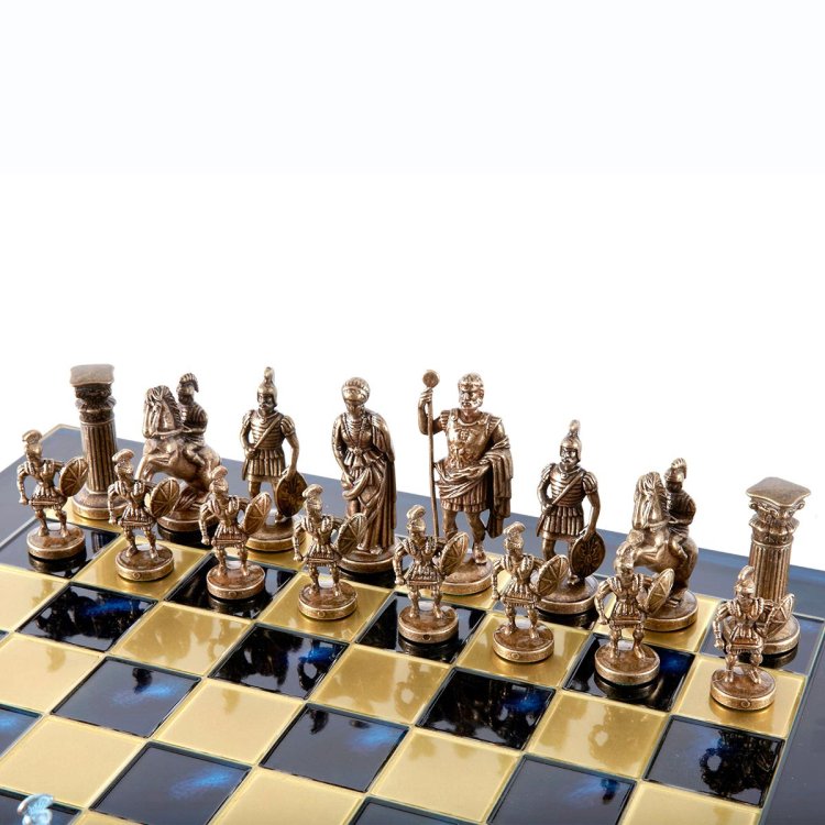 Большие Шахматы Греко-Римский период, Синяя доска Manopoulos MP-S-11-B-44-BLU, фотография бронзовых фигур на доске