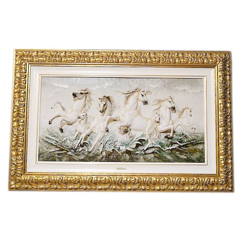Фарфоровый Барельеф Бегущие кони