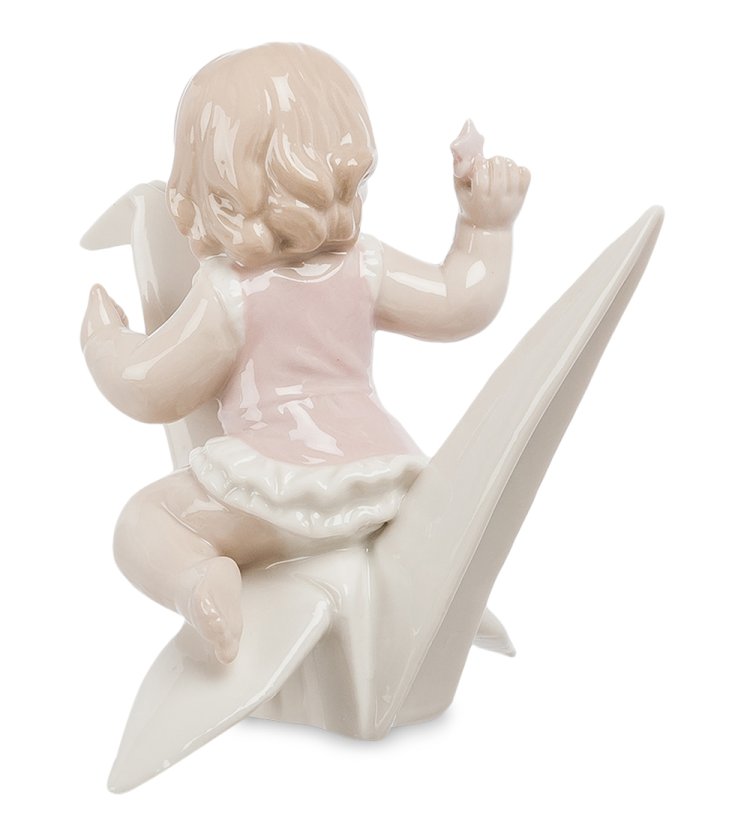 Фарфоровая статуэтка Девочка со звездочкой в руке Pavone JP-45/16, фотография сбоку