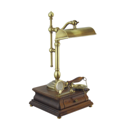 Настольная лампа с лупой