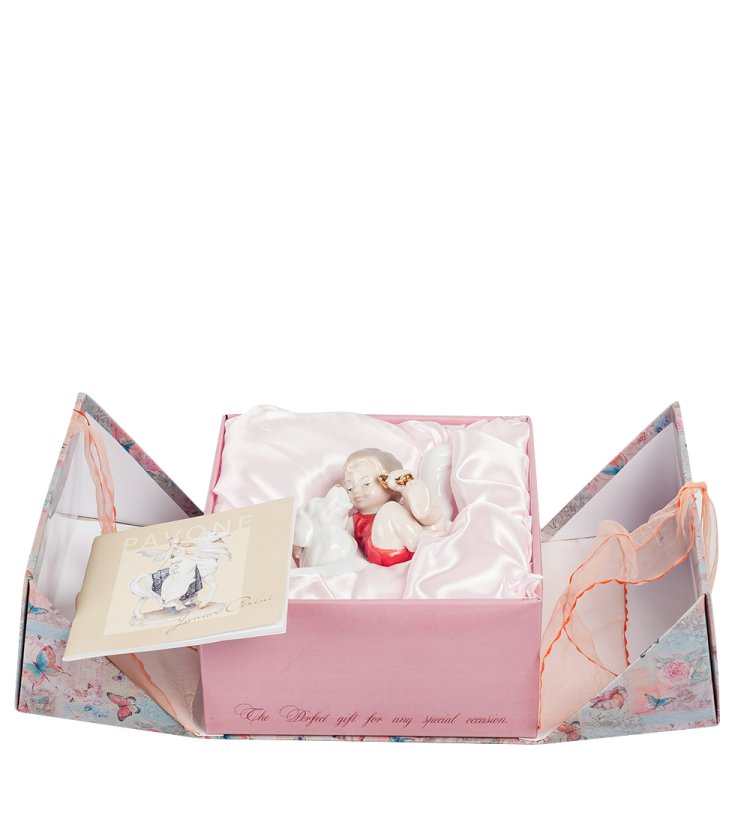 Статуэтка из фарфора Празднуем вместе Девочка с собакой Pavone JP-47/ 7, фотография в упаковке