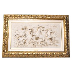 Барельеф из фарфора Бегущие кони, без росписи (белый фарфор)