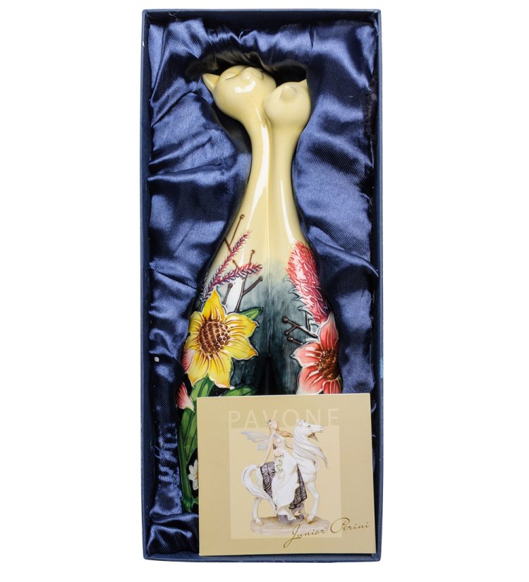 Ваза из фарфора Парочка кошек, рисунок Подсолнухи Pavone JP-95/12, фотография в упаковке