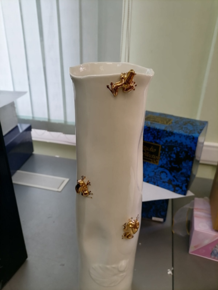 Высокая Ваза для цветов из фарфора Золотые Лягушки Pavone FM-68/ 1, фото со склада