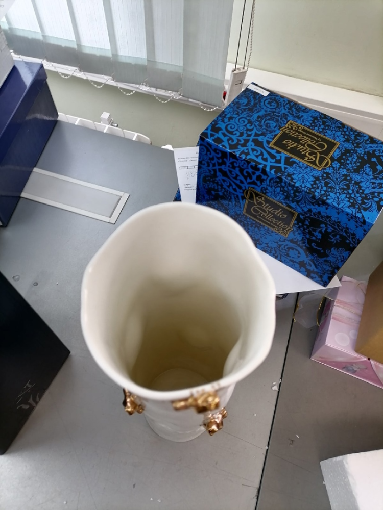 Высокая Ваза для цветов из фарфора Золотые Лягушки Pavone FM-68/ 1, фото со склада вид внутри