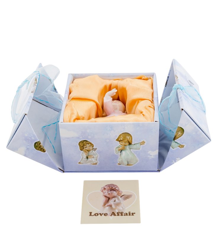 Статуэтка из фарфора Лежащий Ангелочек в розовом платье Pavone JP-20 /5, фотография в коробочке