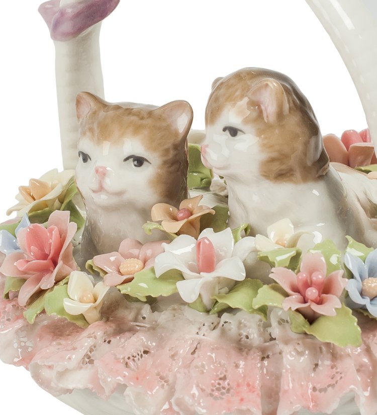 Керамическая фигурка Котята в цветочной корзине Pavone CMS-15/93, фотография крупным планом