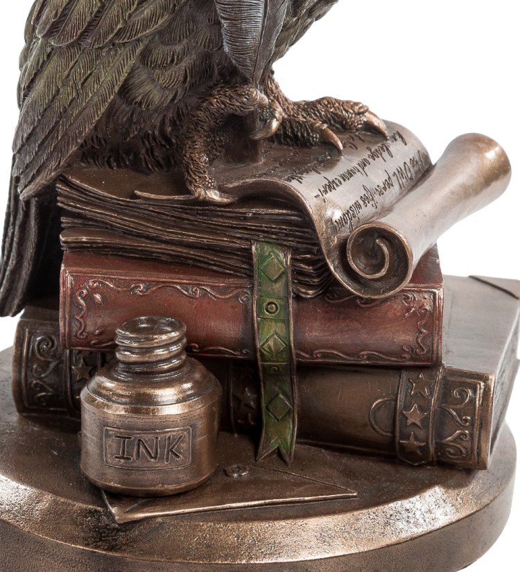 Фигура Мудрая Сова с пером Veronese WS-49/ 1, увеличенный вид книг