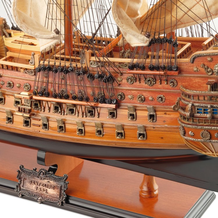 Модель корабля San Felipe средний