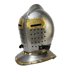 Шлем рыцарский с шейной защитой