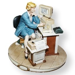 Статуэтка из фарфора Проектировщица