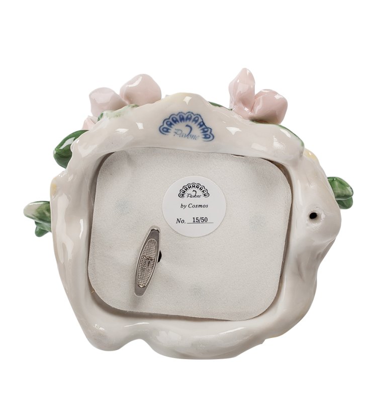 Музыкальная статуэтка из фарфора Пара птичек Pavone CMS-15/50, фотография снизу