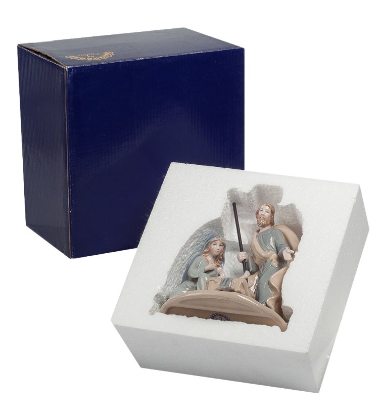 Статуэтка из керамики Рождество Христово Pavone CMS-42/ 1, фотография в упаковке