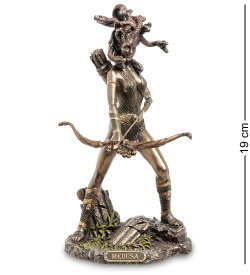 Статуэтка Медуза Горгона с луком