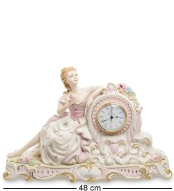 Часы настольные Девушка с цветами