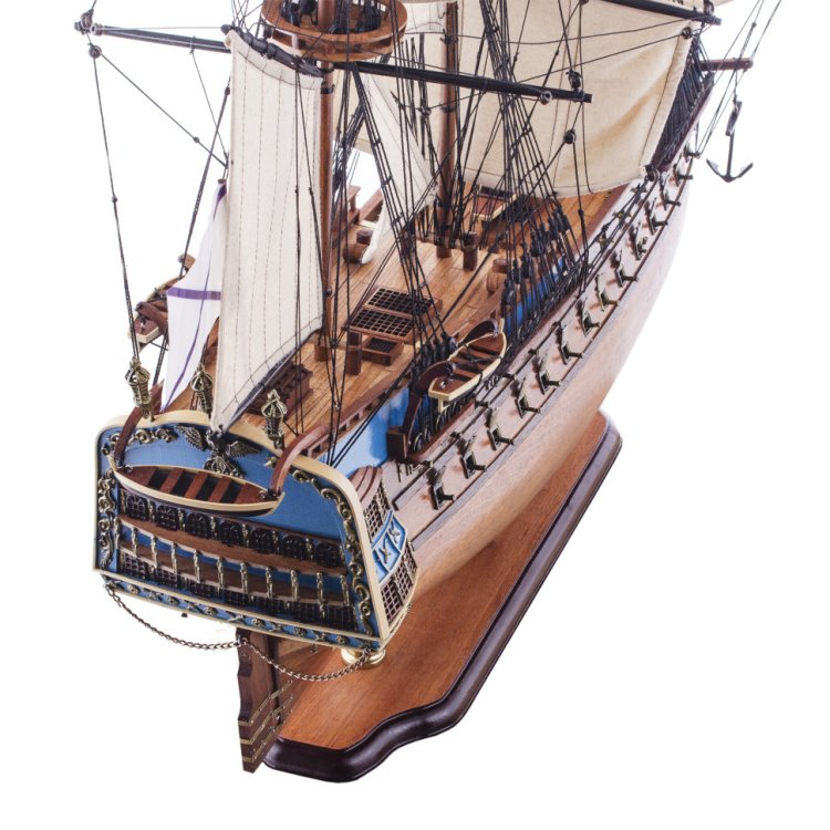 Модель корабля линкор Святой Павел HQ-96, вид сзади