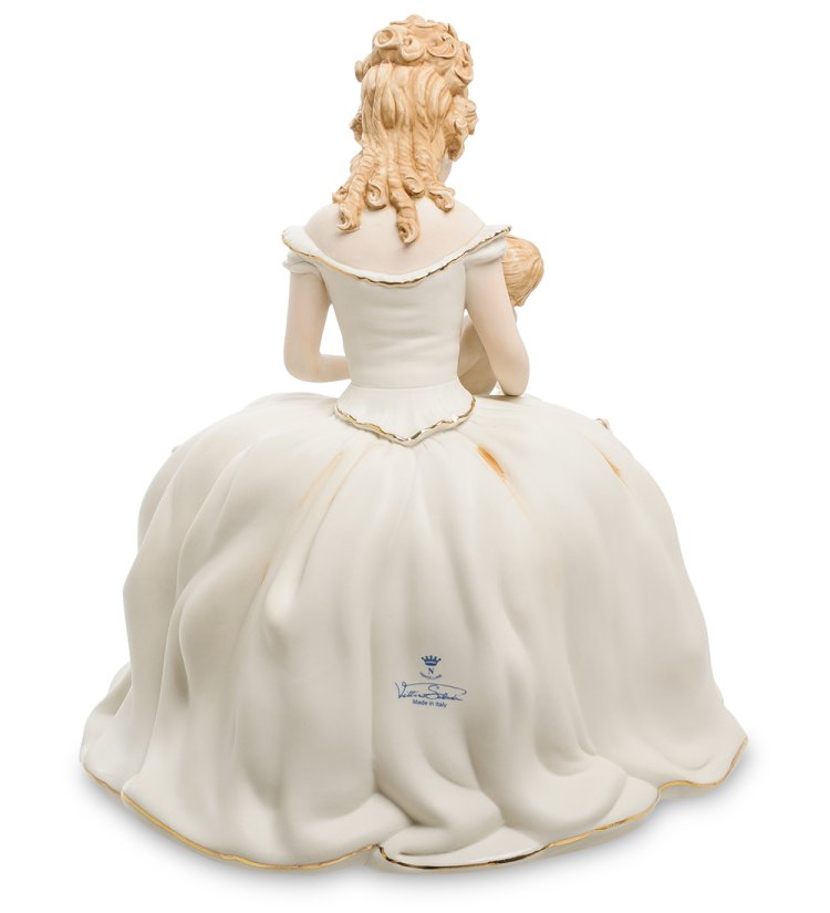 Статуэтка из керамики Мать с младенцем Sabadin Vittorio SV- 53, фотография со спины