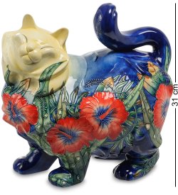 Статуэтка из фарфора Довольная кошка в красных цветах