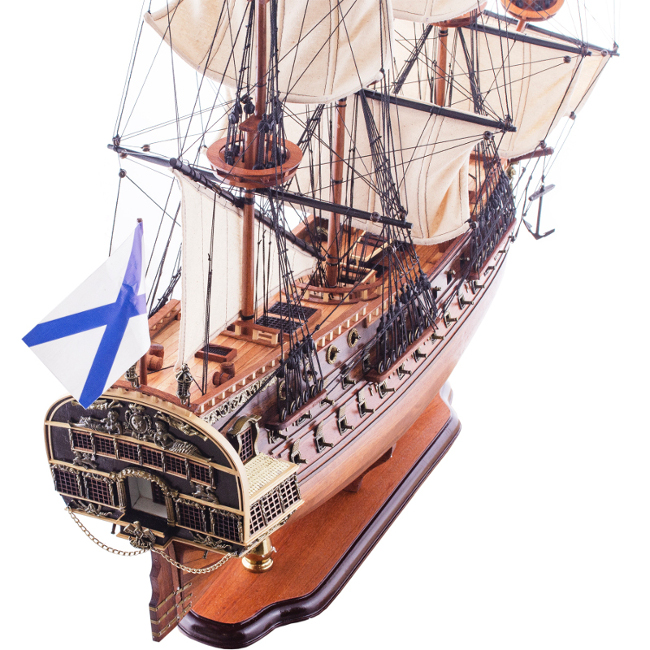 Модель Парусного корабля из дерева Полтава, вид сзади