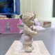 Статуэтка из фарфора Ангелочек-девочка с книжкой Pavone JP-36/26, фото со склада вид профиль