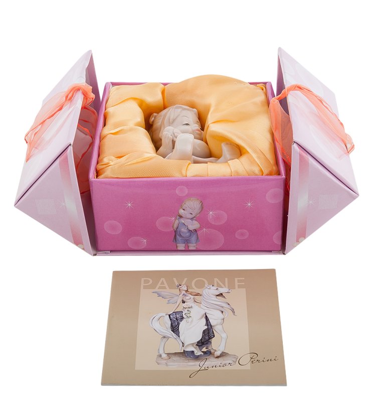 Фарфоровая фигурка Ангелочек-девочка Pavone JP-36/ 6, фотография в упаковке