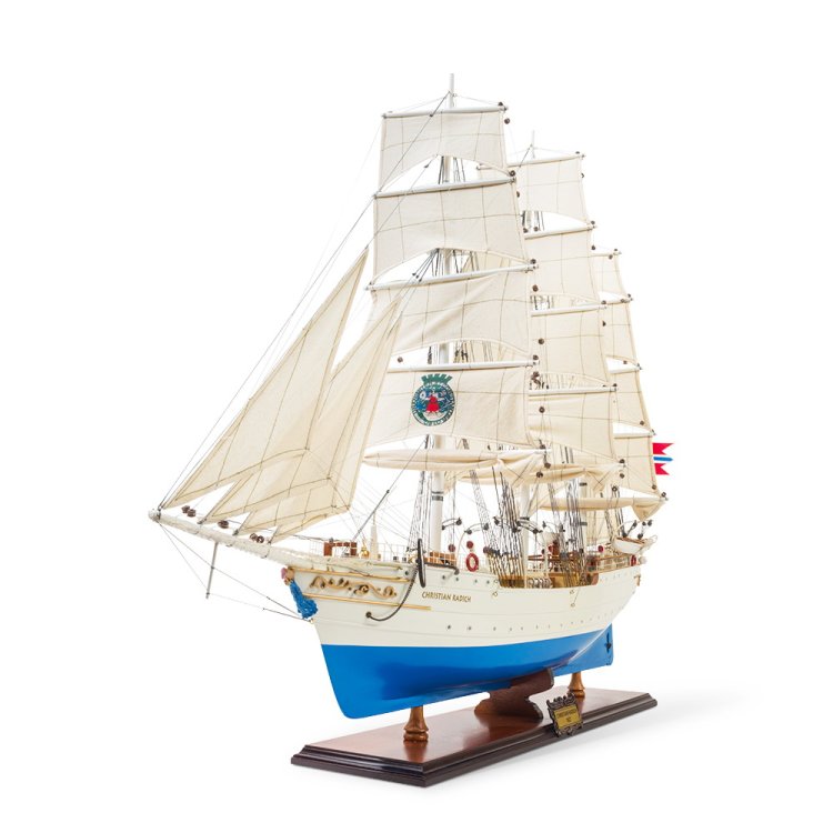 Модель парусного корабля Christian Radich