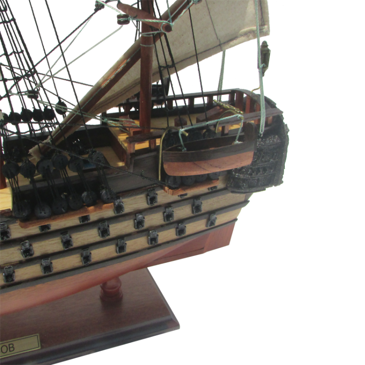 Модель парусного корабля Азов, Россия, 50 см, фотография кормы