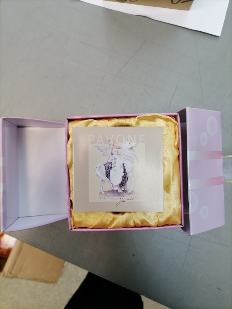 Статуэтка из фарфора Ангелочек-Мальчик в пиджаке Pavone JP-36/27, фото со склада упаковка