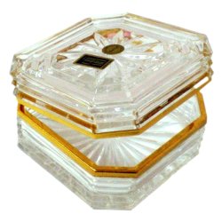 Шкатулка резная