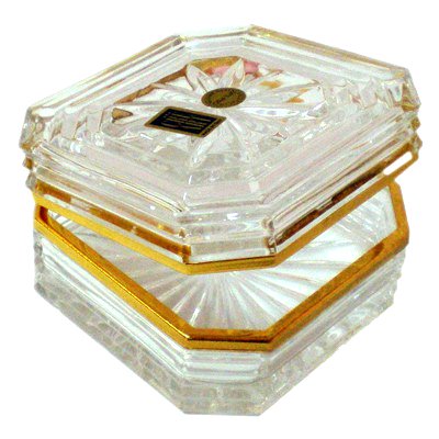 Шкатулка резная