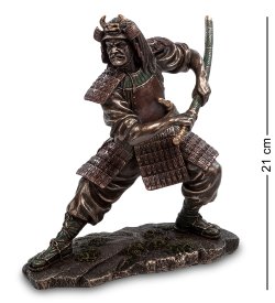 Статуэтка Самурай на поле боя