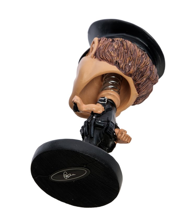 Фигурка-болванчик Полицейский The Comical World of Stratford RV-691, вид снизу