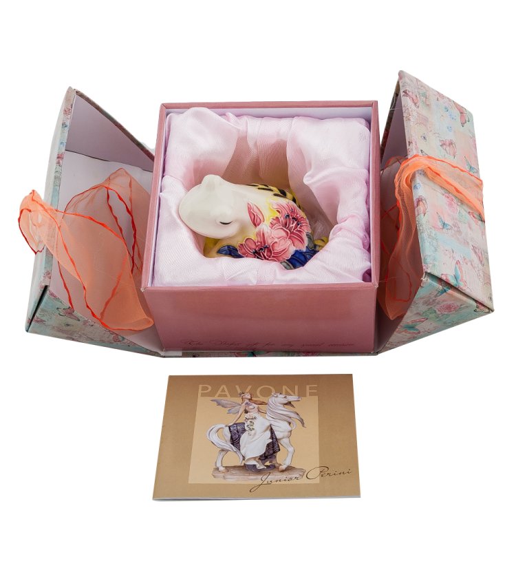 Статуэтка из фарфора Бело-Желтая Лягушка с бабочкой Pavone JP-96/ 25, фотография в упаковке