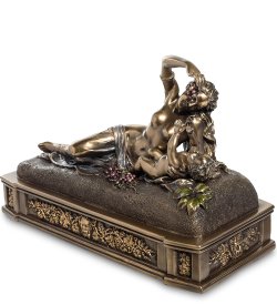 Статуэтка Нимфа и Бахус