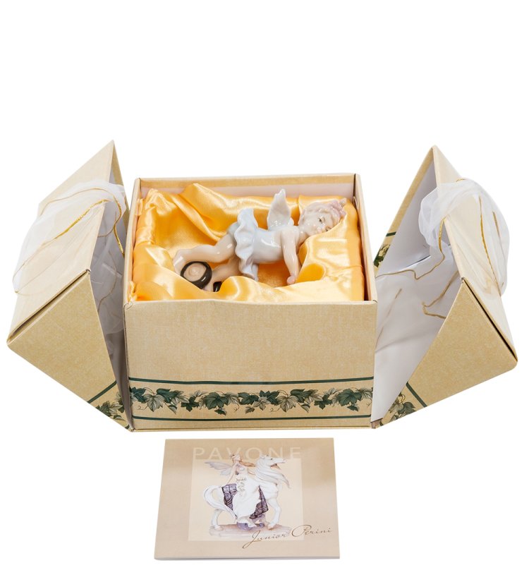 Статуэтка из фарфора Ангелочек девочка на самокате Pavone JP-36/31, фотография в упаковке