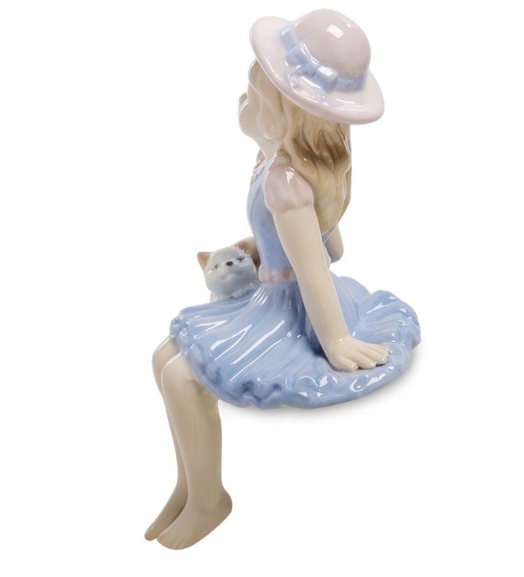 Статуэтка из фарфора на край полки Девочка с котенком Pavone JP-49/11, фотография сбоку