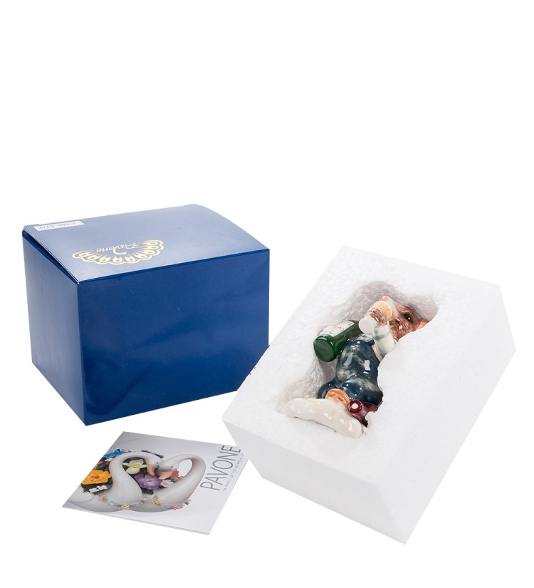 Статуэтка из фарфора Мышонок Сомелье Pavone CMS-52/10, фотография в упаковке