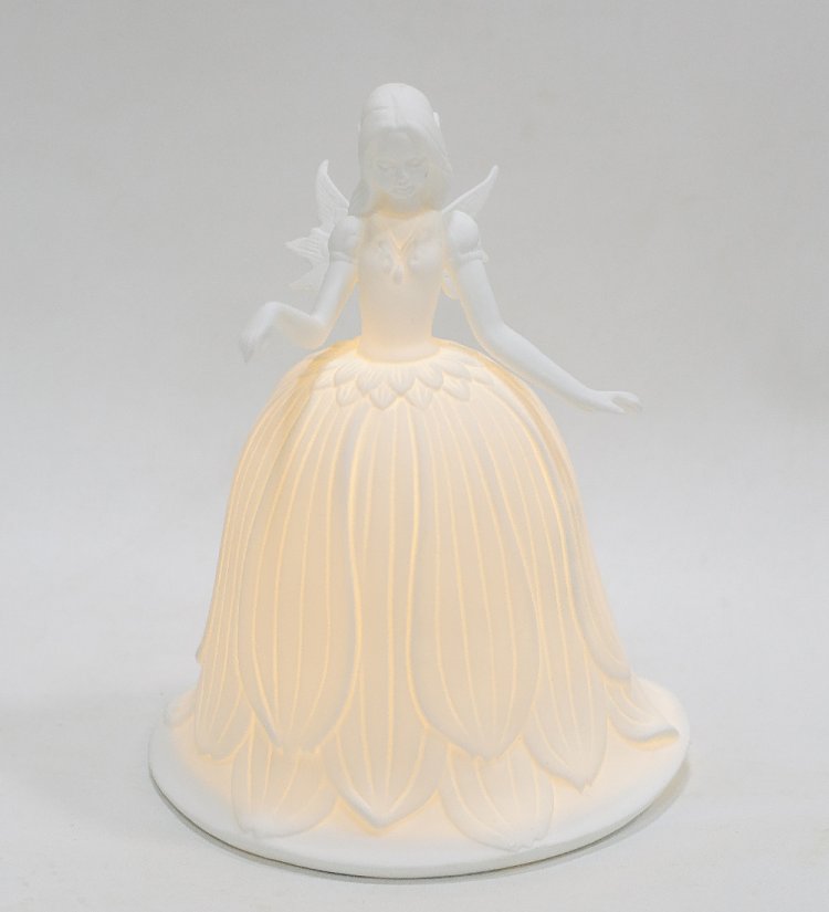 Статуэтка из фарфора с подсветкой Ночная фея, средняя Pavone JP-186/32, фотография с включенной подсветкой