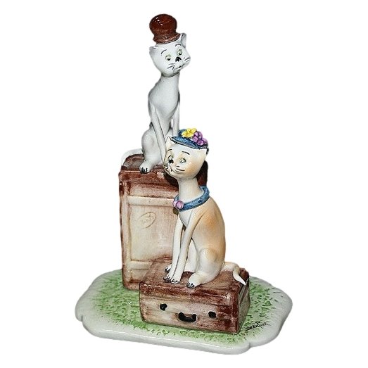 Статуэтка из фарфора Кот и кошка - путешественники