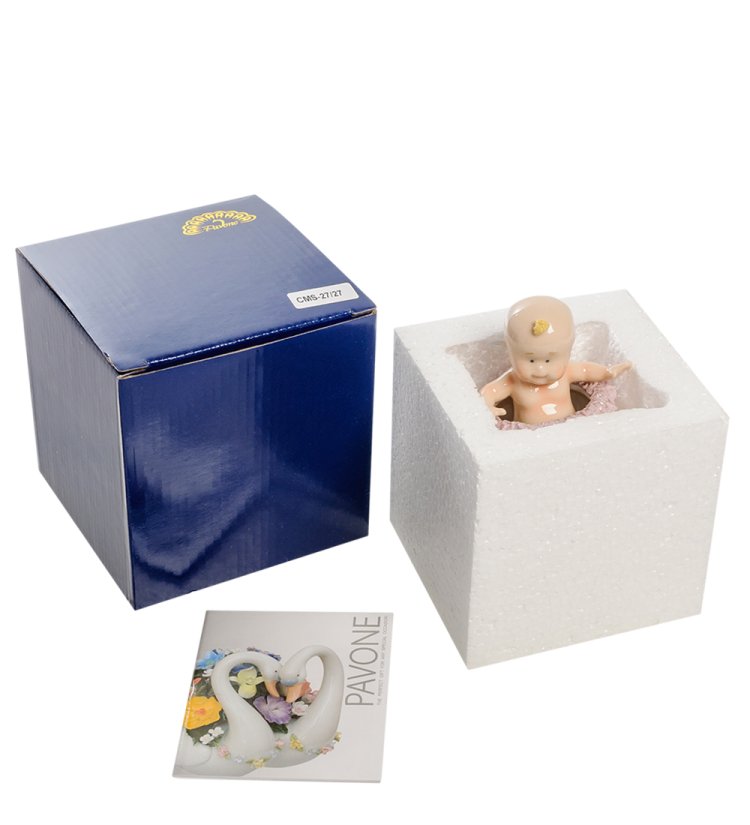 Фигурка из фарфора Малыш в корзине Pavone CMS-27/27, фотография в упаковке