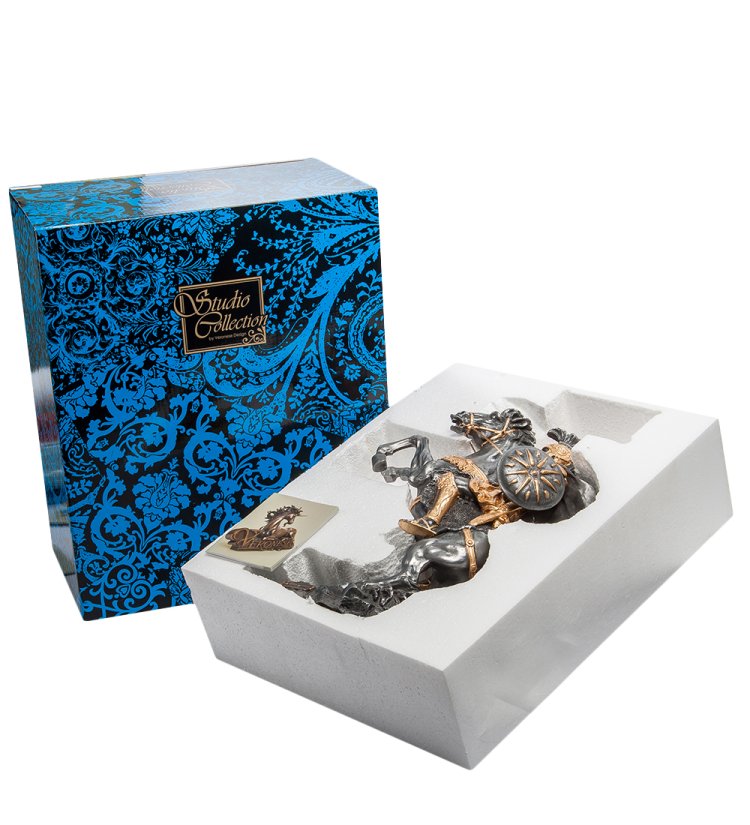 Статуэтка Александр Македонский в золотых доспехах Veronese WS-641, упаковочный вид