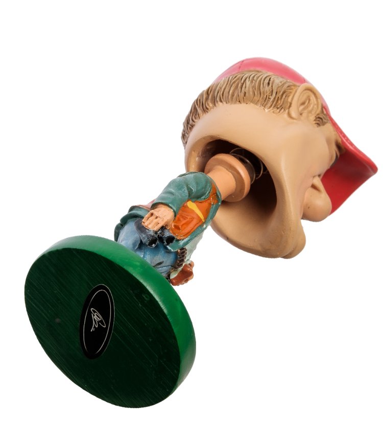 Фигурка-болванчик Охотник The Comical World of Stratford RV-696, вид снизу