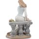 Статуэтка из фарфора Девушка на скамейке с цветами Pavone CMS-15/10, фотография со спины