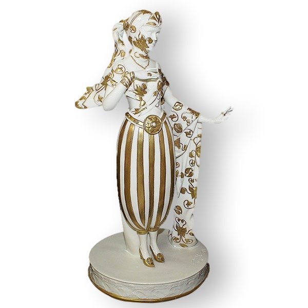 Статуэтка из фарфора Дама в маске кошки