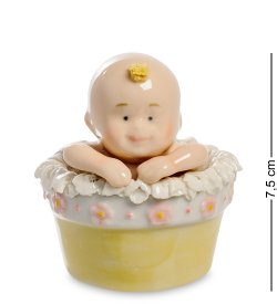 Фарфоровая фигурка Малыш в корзине