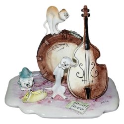 Статуэтка из фарфора Инстументальное трио кошек