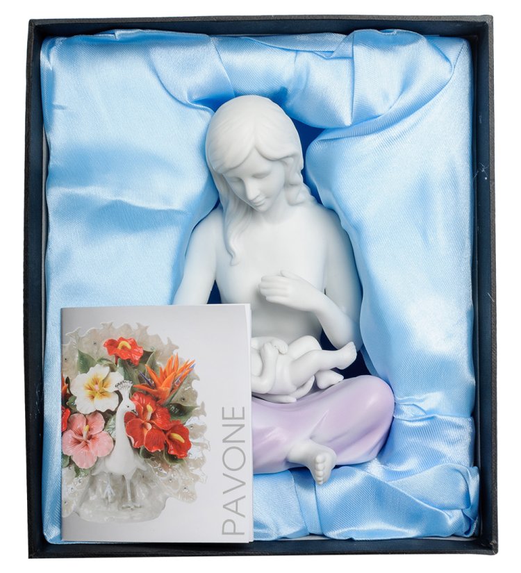 Статуэтка из бисквитного фарфора Мать с ребенком Pavone VS- 27, фотография в упаковке
